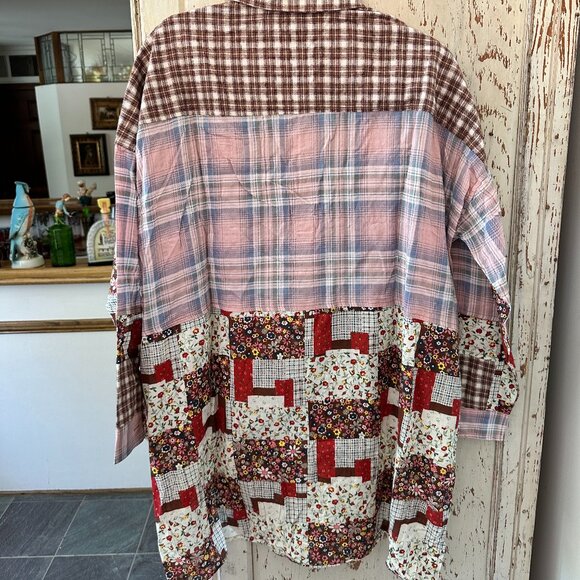EASEL PATCHWORK OVERSIZED BUTTON DOWN NWT - Picture 5 of 6